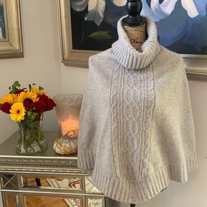 CASHMERE Designer PLY Saks Fifth Avenue gray Poncho Cape S M L $210 cottagecore